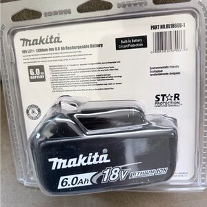Makita 18V Lithium-Ion Battery - Black
